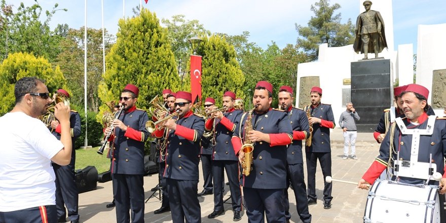 VİDEO - Engelliler bandoyla seslendi