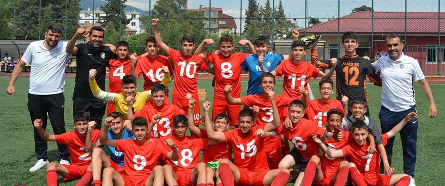 Amedspor U14’te şampiyon oldu