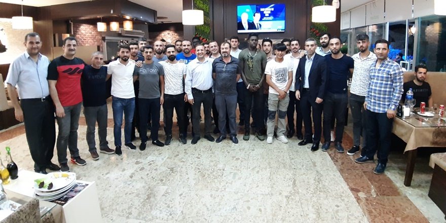 İş adamı Karakoç’tan Diyarbakırspor’a yemek ve şampiyonluk primi