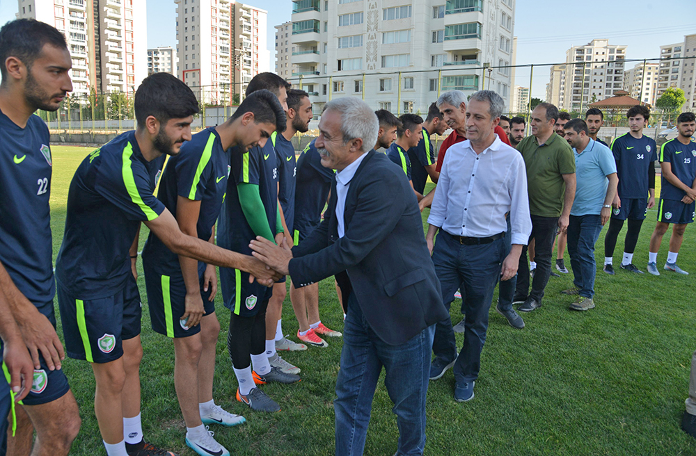 Mızraklı’dan Amedspor’a ziyaret