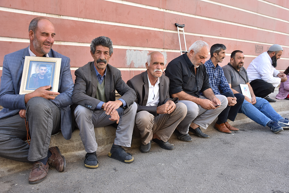 VİDEO- Polis oğlu PKK’nin elinde olan Kaya: HDP’yi kapatmadan gitmeyeceğim