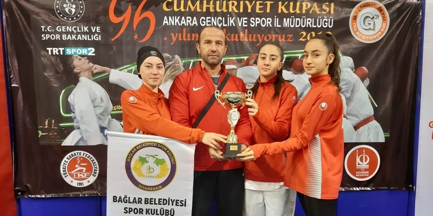 Bağlar Belediyespor karatede Cumhuriyet Kupasına damga vurdu