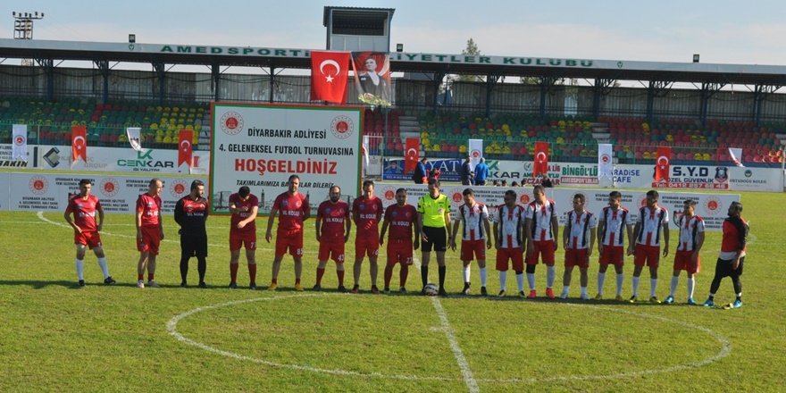 Diyarbakır'da adalet personelleri yeşil sahada kapıştı