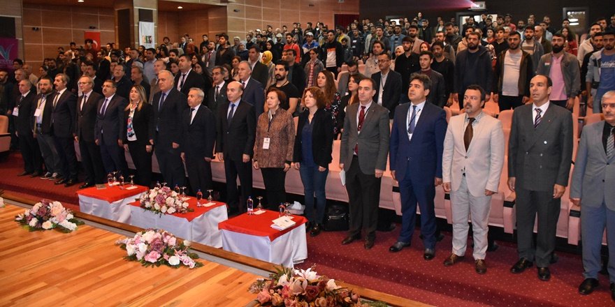 Dicle Üniversitesinde "Mühendislik ve Doğa Bilimleri” Konferansı