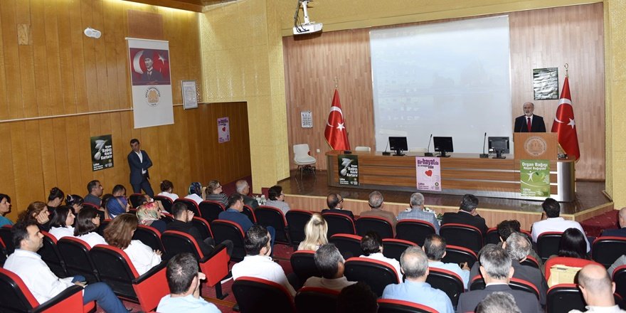 Dicle Üniversitesi’nde organ bağışı sempozyumu