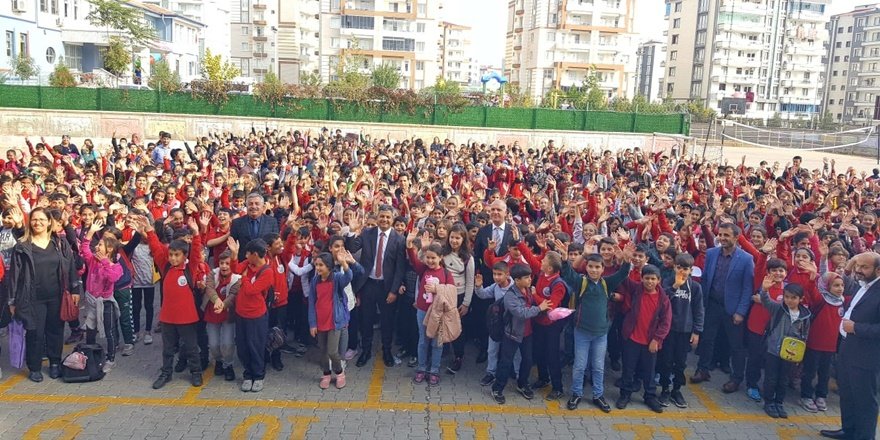 Diyarbakır İl Milli Eğitim Müdürü Taşçıer, okul müdürü oldu