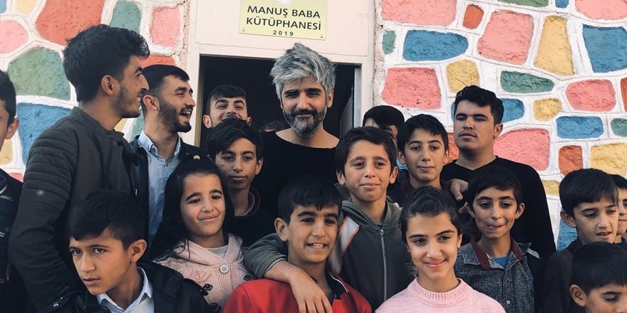 Manuş Baba’dan Diyarbakır'da köy okuluna ziyaret