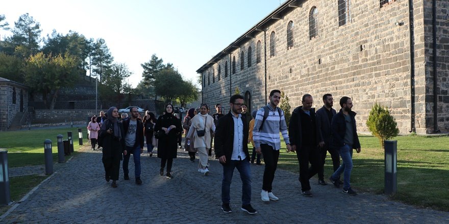 İstanbul Üniversitesi öğrencileri Diyarbakır'ı gezdi