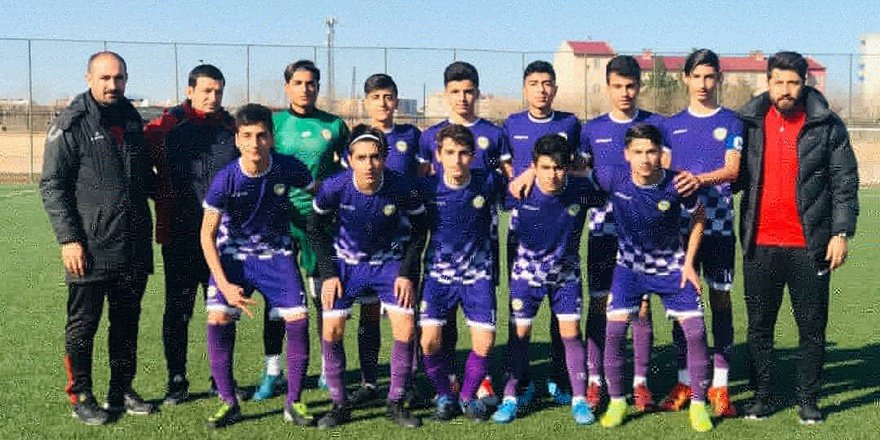 Bağlar Belediyespor’un gençleri futbolda şampiyon