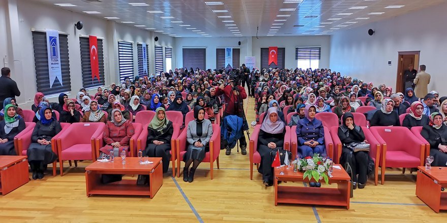 Van’da 8 Mart dünya kadınlar günü etkinliği