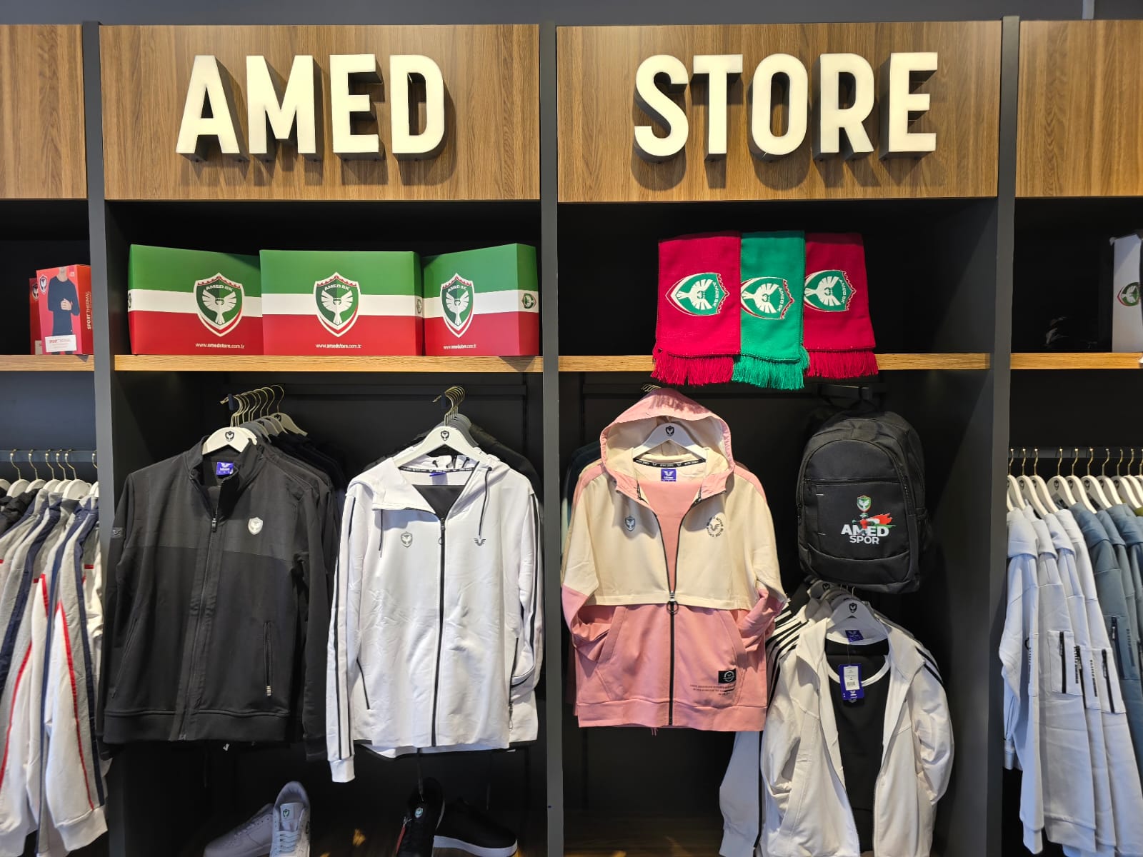 amedstore-1.jpg