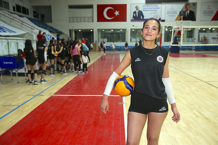 hakkari-voleybol.jpg