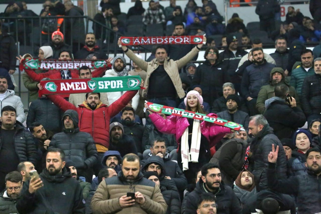 amedspor-taraftar-1.jpeg