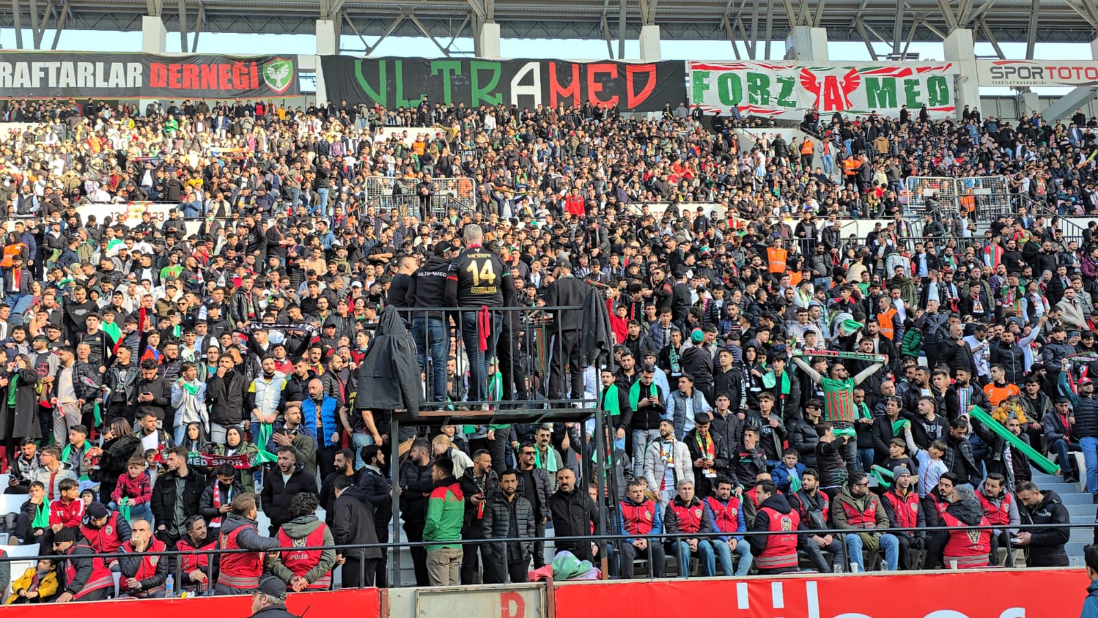 amedspor-un-gozu-bugunku-maclarda-1.jpeg