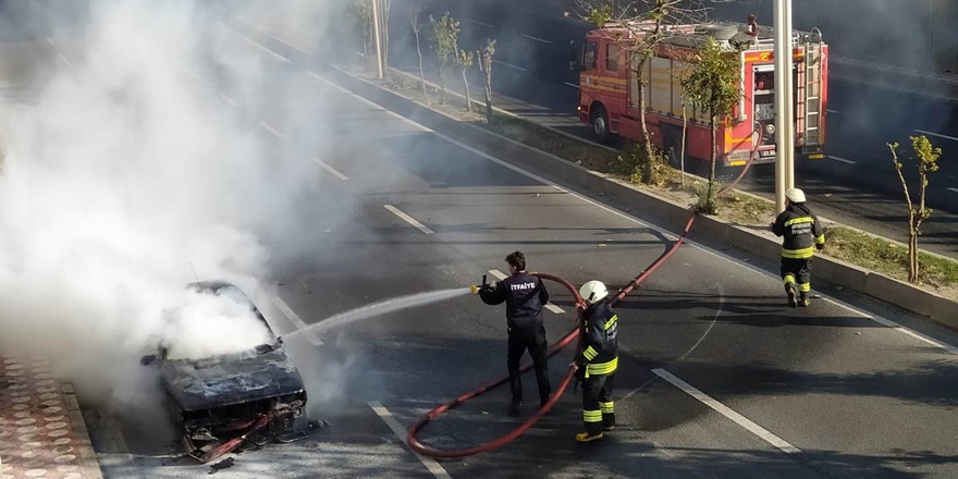 diyarbakir’da-bir-otomobil-yandi-(1).jpg